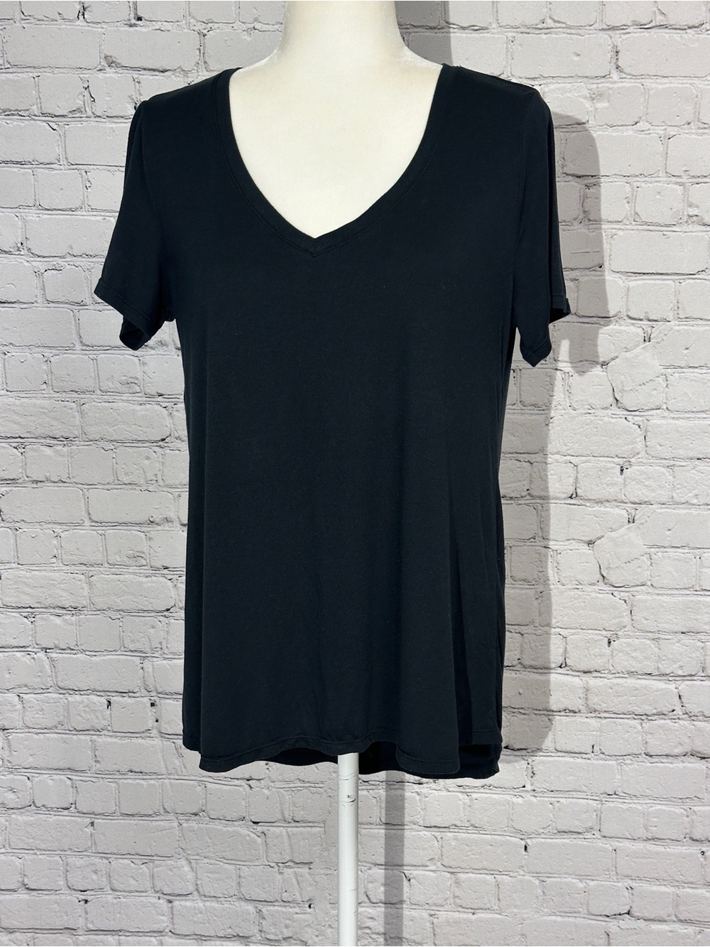 Everyday V-Neck Short Sleeve Tee - Black
